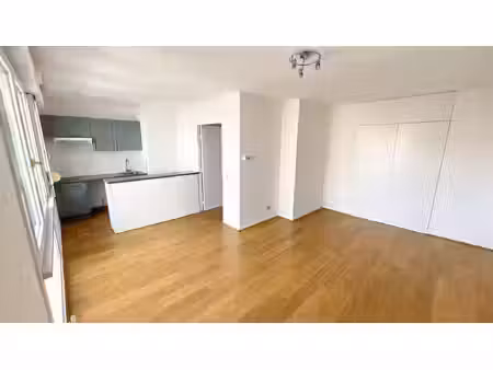 le chesnay-rocquencourt   beau t1 de 31 m² lumineux  dpe c