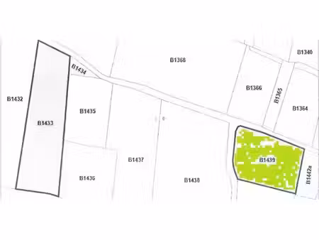 lot 2: perceel land