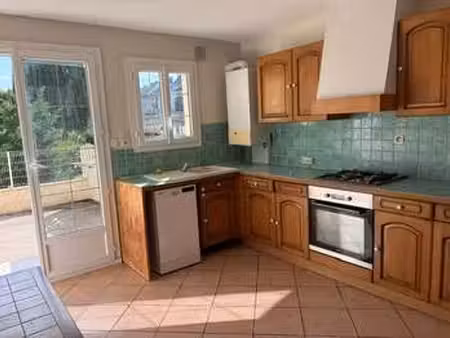 location maison à amiens (80000) : à louer / 65m² amiens