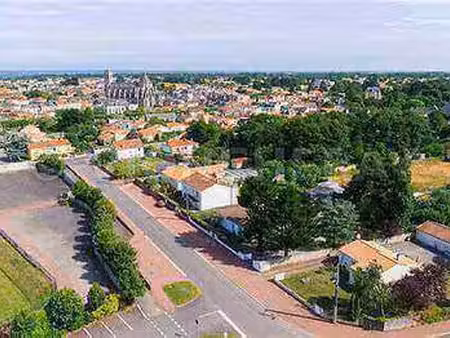 vente terrain à aizenay (85190) : à vendre / aizenay