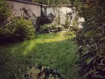 magnifique rez + jardin