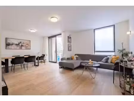 quartier eu: bel appartement récent avec terrasse de 15 m²
