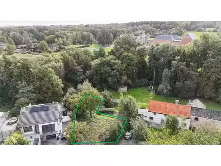 terrain de 568m² + permis accepté pour maison contemporaine