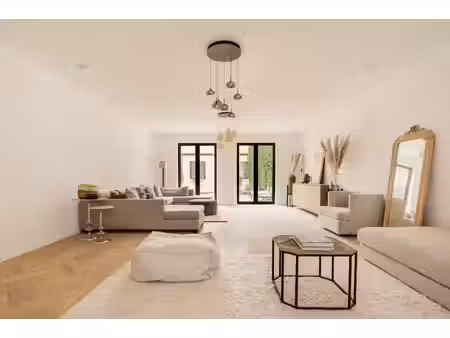 perle cachée avec caractère  espace et 4 chambres (nouvelle