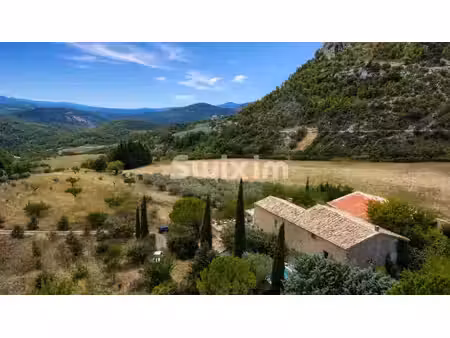 maison de luxe à vendre à buis-les-baronnies
