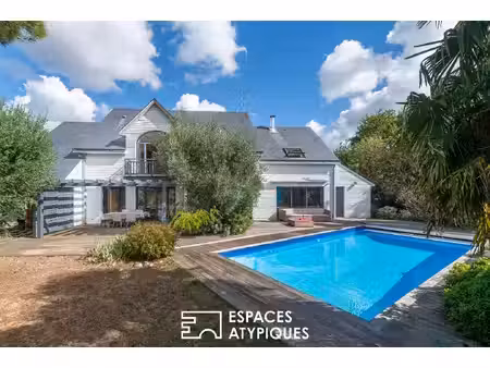 maison de luxe à vendre dans le quartier pruniers