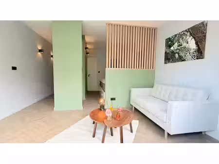 appartement 1ch à woluwe-saint-lambert. moderne.