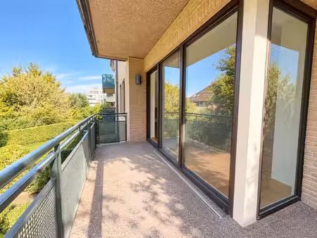 spacieux appartement 3 chambres avec terrasse et garage