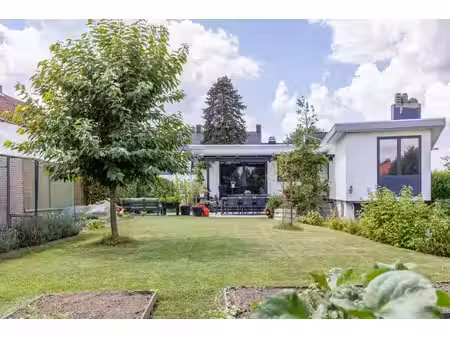 gelijkvloers wonen op een prachtig perceel