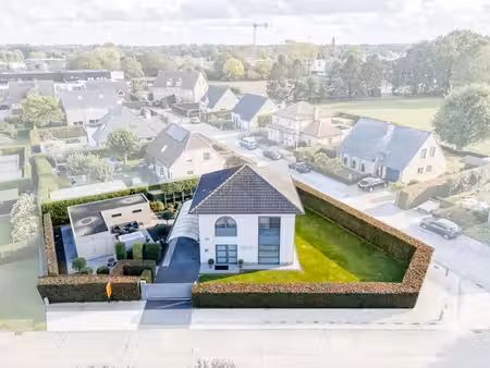 instapklare en fantastisch onderhouden woning in lochristi