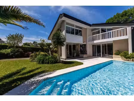 maison de luxe à vendre dans le quartier marnieres