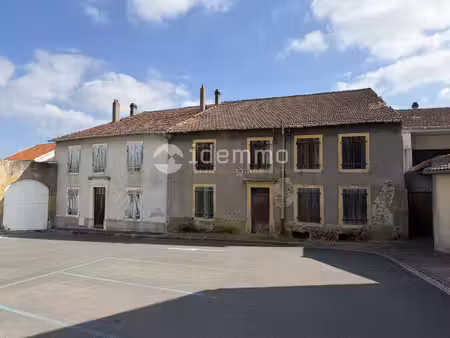 argancy – deux maisons à rénover au cœur du village