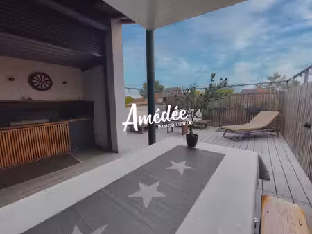 maison de ville atypique style loft avec terrasse suspendue