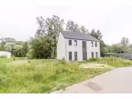 maison à vendre avec jardin et 4 chambres   court-saint-étienne (vbe70871)