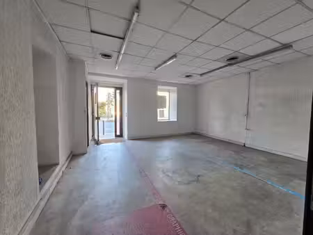 local 52 26 m²