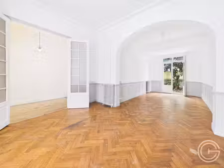 maison 4 pieces avec jardin - 2 av chateaubriand - nice chambrun