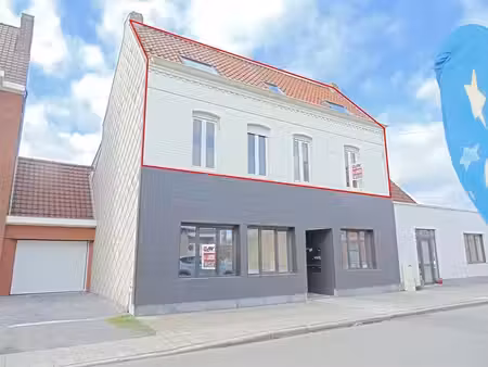 lumineux duplex 2 chambres dans le centre de rumes