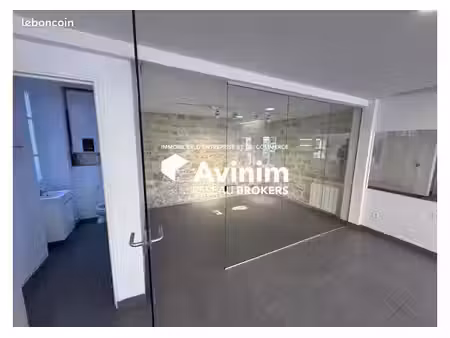 location commerce neuilly-sur-seine 92200 48m²