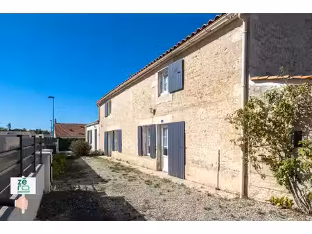 longère en pierre 209 m2 les magnils-reigniers proche lu