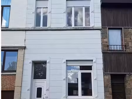 maison mitoyenne à rénover avec jardin