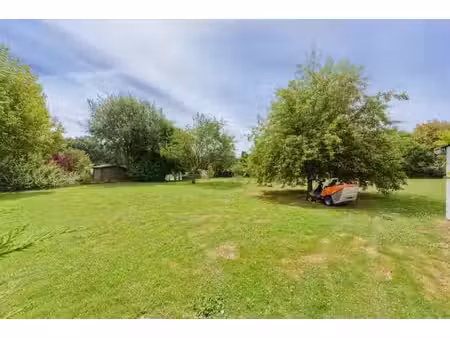 terrain pour maison unifamiliale au calme dans un clos