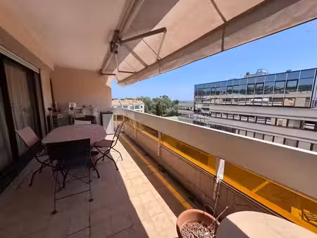 vente appartement 3 pièces 70 m² hyères (83400)