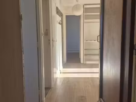 vends t4 à rafraichir