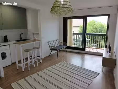 studio 1 pièce 29 m²