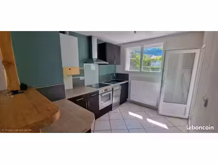 a louer charmant appartement t3