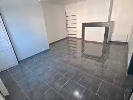 maison 70m2 avec 2 chambres  une terrasse et place de parking à fresnes sur escaut