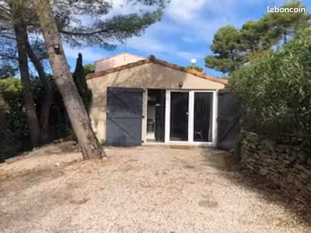 ?maison coup de cœur climatisée et rénovée  au calme dans résidence sécurisée avec piscine