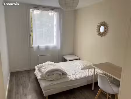 cergy préfecture - chambre meublée