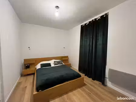 apparemment à