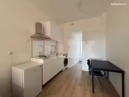 studio 1 pièce 22 m²