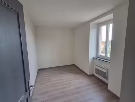 appartement 57m2 avec jardinet à proximité