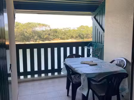 location t2 à l’année vue sur le lac d’albret