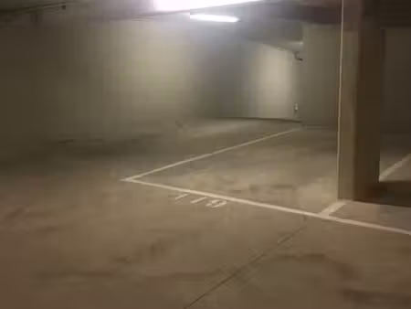 location parking l'haÿ-les-roses