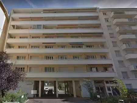 garage/box 13 m² villeurbanne