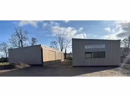 a louer garages/boxs/container de stockage sur comune de davayé