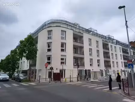 studio 1 pièce 31 m²