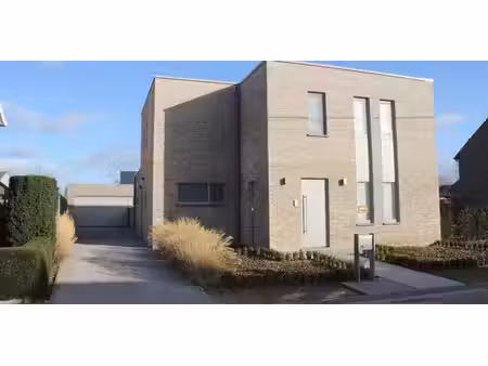 villa à louer à geluwe pour € 1.250 avec 3 chambres à coucher