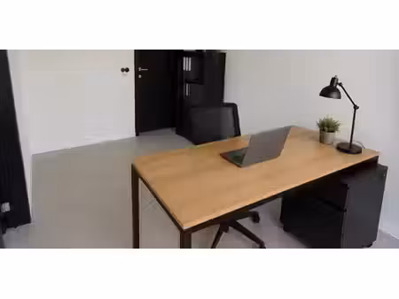bureau à louer à gent pour € 425