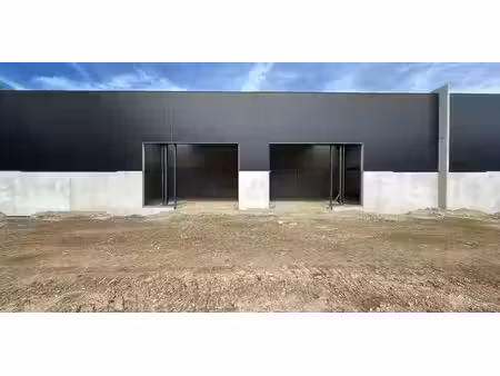 bâtiment d’entreprise à vendre à sint-lievens-houtem pour € 280.800
