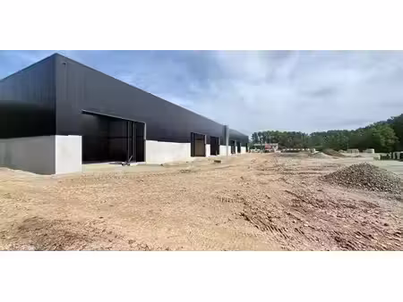bâtiment d’entreprise à vendre à sint-lievens-houtem pour € 375.700