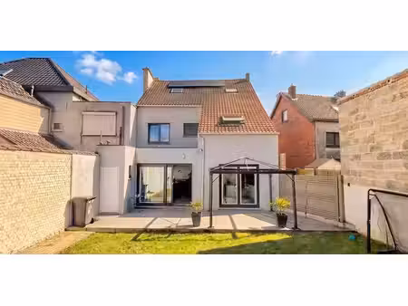 bâtiment commercial à vendre à nossegem pour € 549.000 avec 5 chambres à coucher