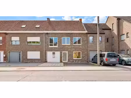 maison familiale à rénover avec 4 chambres et jardin à audenarde