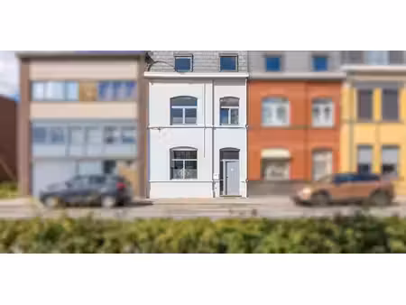 maison familiale rénovée avec 4 chambres à ronse