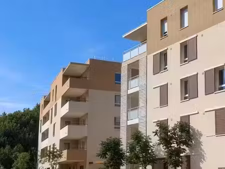 location appartement 3 pièces 62 m² à avignon (84000)