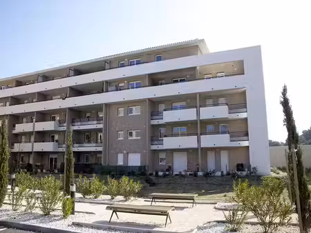 location appartement 3 pièces 66 m² à avignon (84000)
