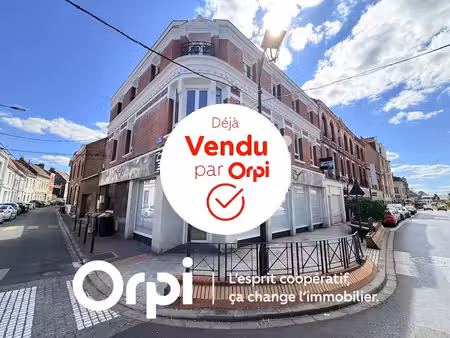 immeuble de rapport : local comercial + 2 appartements 1 t3 et 1 t4